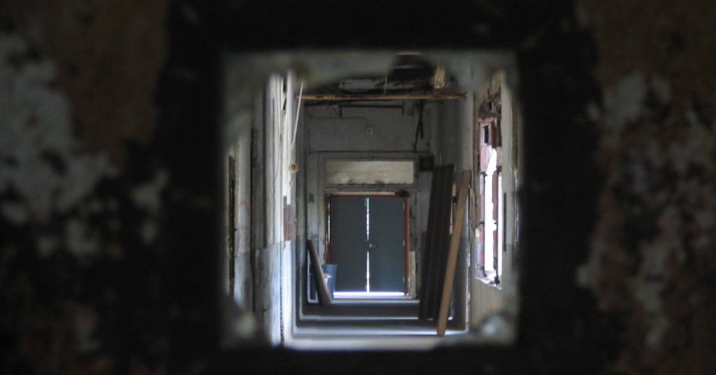 Pasillo del sanatorio. Aaron Vowels, Flickr
