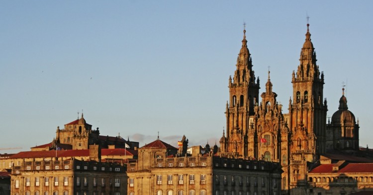 Vive Santiago de Compostela desde 34€