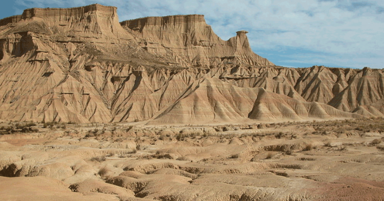 Las Bardenas Reales Navarra (https://en.wikipedia.org/wiki/Bardenas_Reales#/media/File:LaPisquerra.jpg)