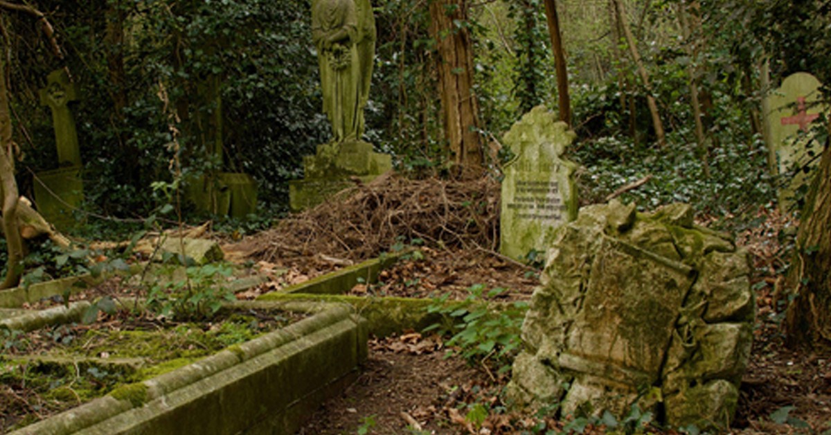Los 10 cementerios abandonados a los que no te atreverás a entrar