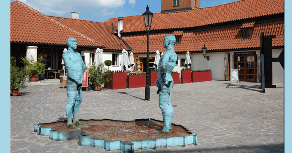 Dos hombres orinando chorros (https://www.czechtourism.com/sp/p/sp-david-cerny)