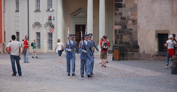 Cambio de guardia en el Castillo de Praga. Jan Zubíček (Flickr)