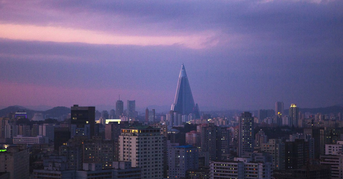 Al fondo el hotel Ryugyong (Gtres)