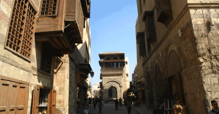 La Esfinge ambientada en El Cairo (Wikipedia)