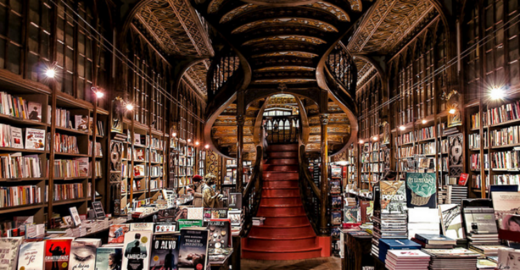 2. Librería Lello e Irmao