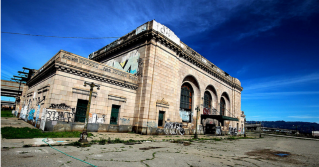 Sigue leyendo Las 6 estaciones de tren abandonadas que te dejarán sin palabras