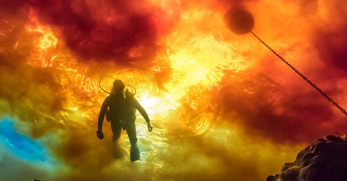 “El fuego desde abajo”, de John Moran (National Geographic Photo Contest 2015)