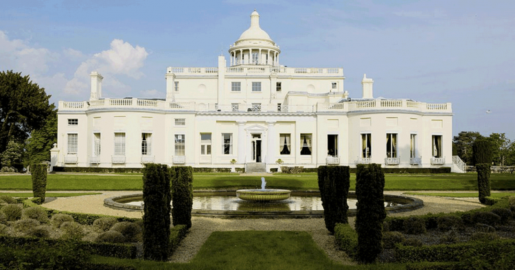 Hotel Stoke Park (en.wikipedia.org/wiki)