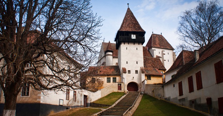 Iglesia fortificada de Bazna (wikimedia.org)