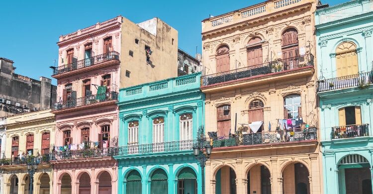 Edificios coloniales en Cuba (Canva)