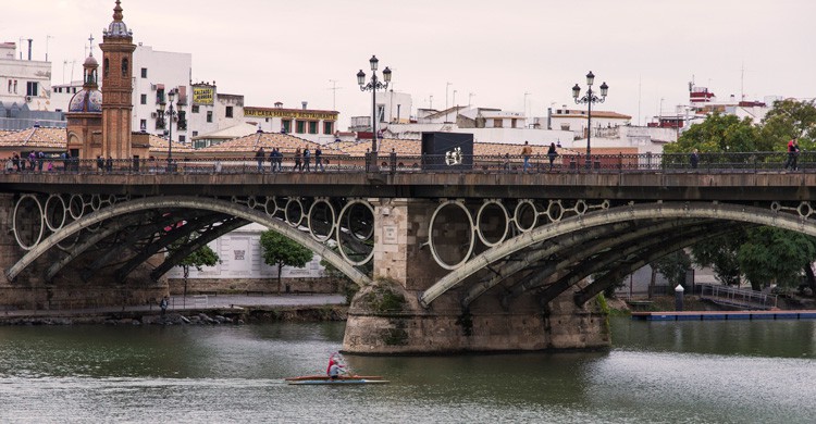 Puente de Triana (iStock)