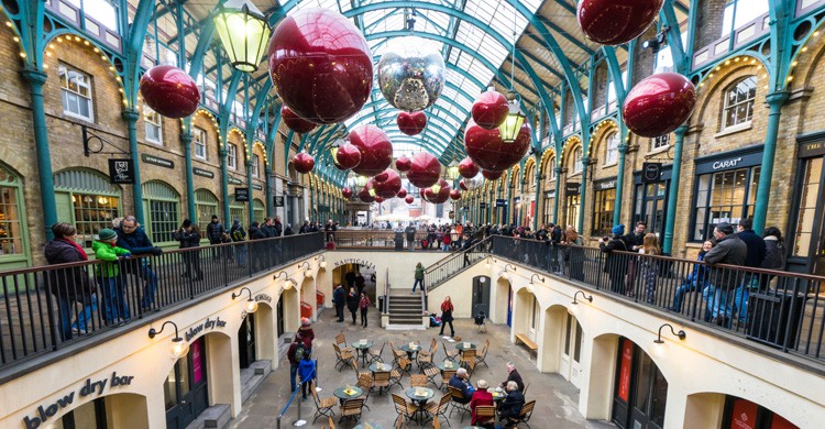 Covent Garden, con decoración navideña (iStock)