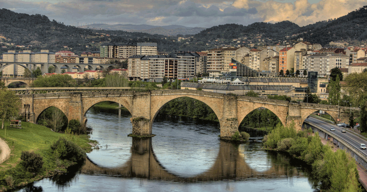 Orense (flickr.com/photos/25749594@N03)