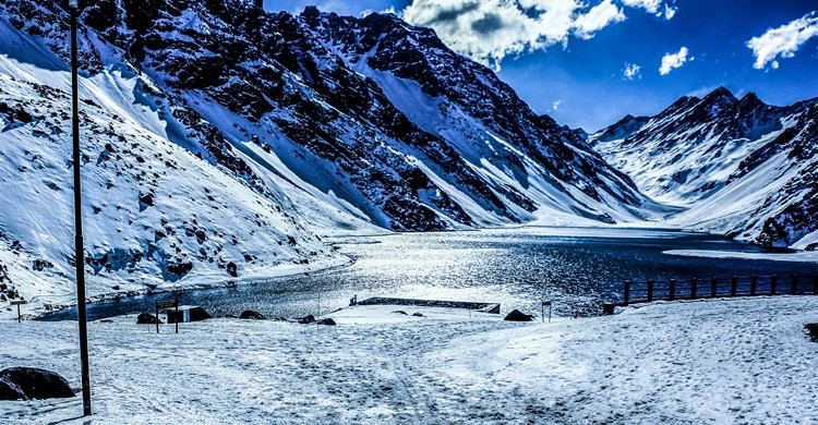 La laguna del Inca, en Portillo, uno de los lugares más mágicos junto a Santiago de Chile. Brian Aarón (Flickr)