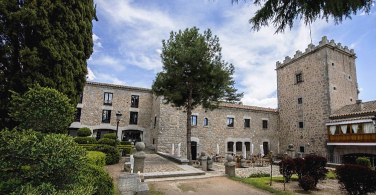 Parador de Ávila. (http://www.parador.es/es/paradores/parador-de-avila)