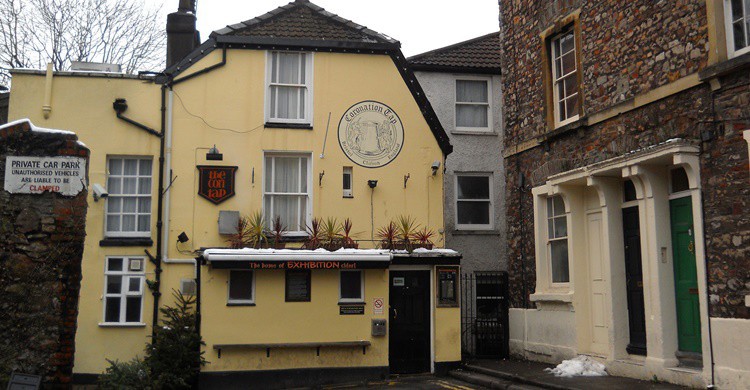 The Coronation Tap en Bristol. Shrinkin'violet (Flickr)