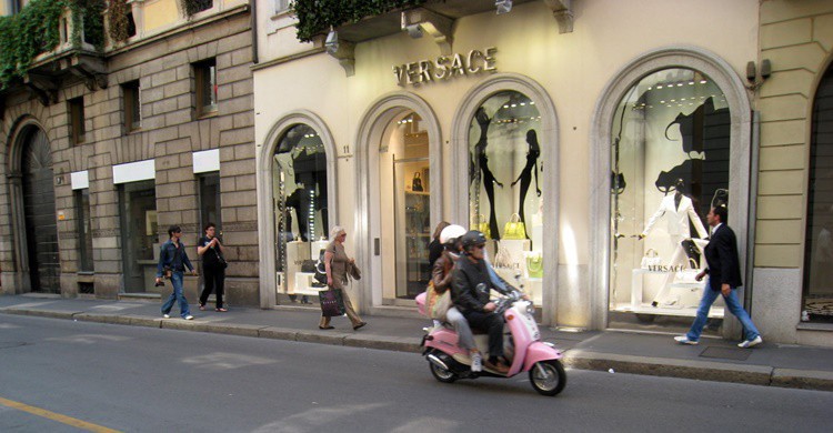 Tienda de Versace en Milán. Jaime de la Fuente (Flickr)