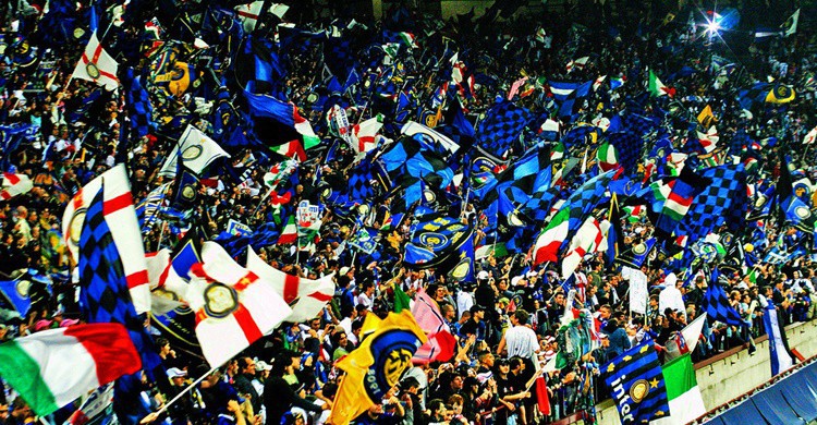 'Tifossi' del Inter de Milán en el estadio de San Siro. Oscar (Flickr)