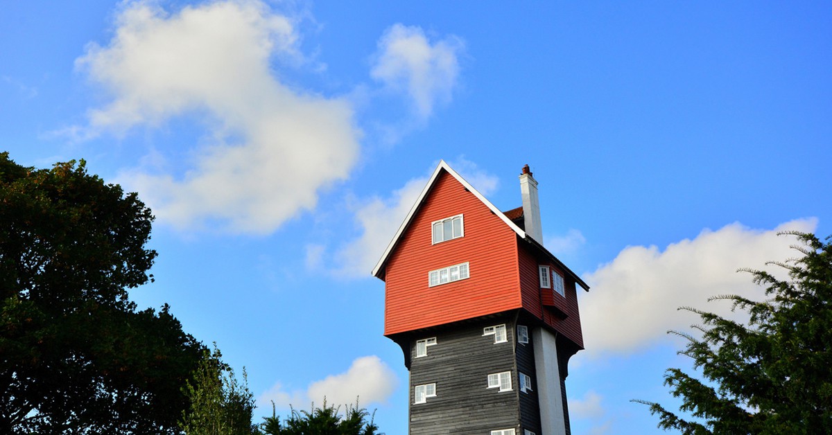 House in the Clouds. Martin Pettitt, Foter
