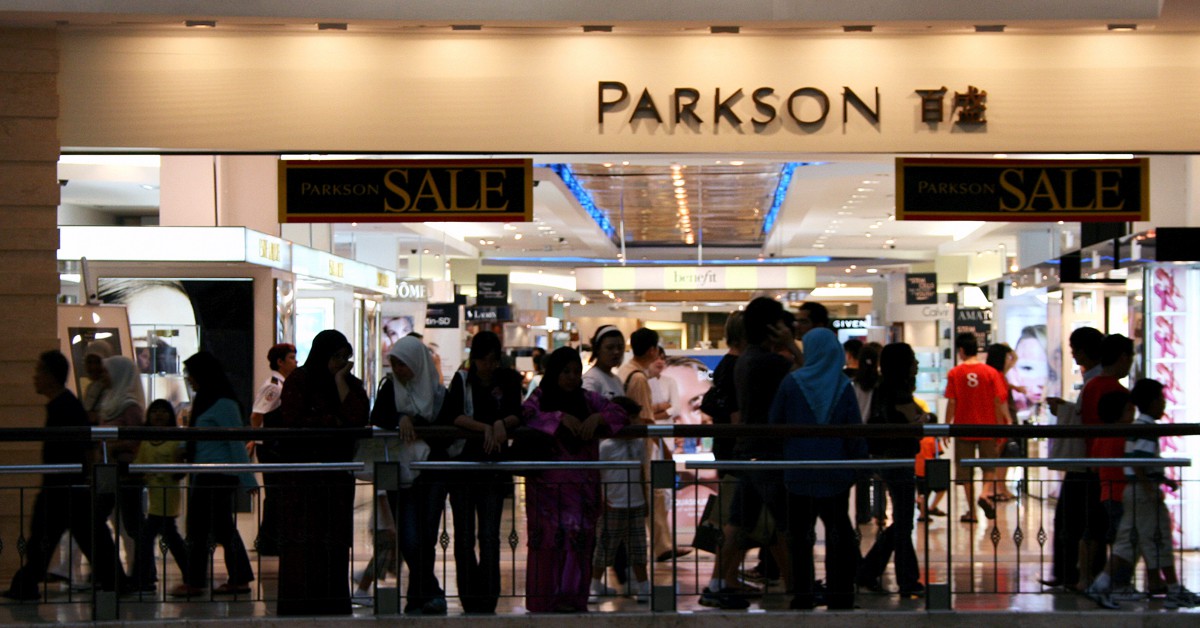 Mega rebajas en KLCC. Phalinn Ooi, Flickr