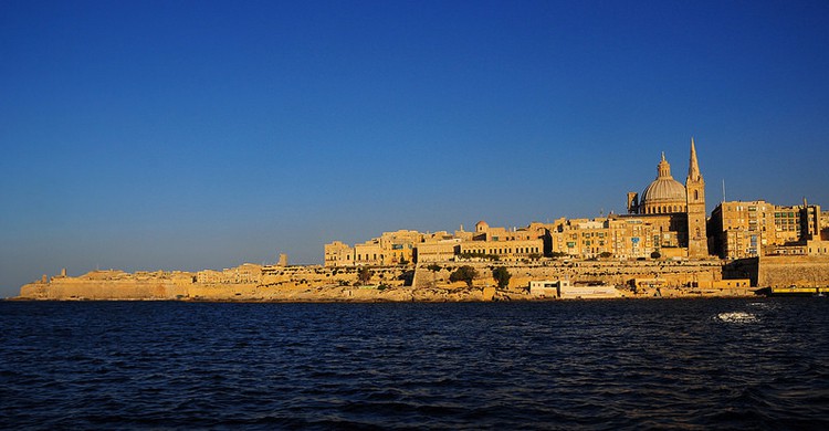 Valetta. Rinaldo W., Foter