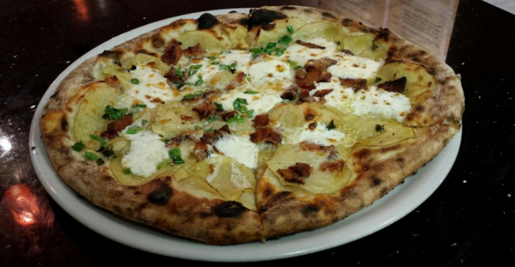¿Pizza con patata cocida? ¡Brutal! (Il Pizzaiolo Facebook)