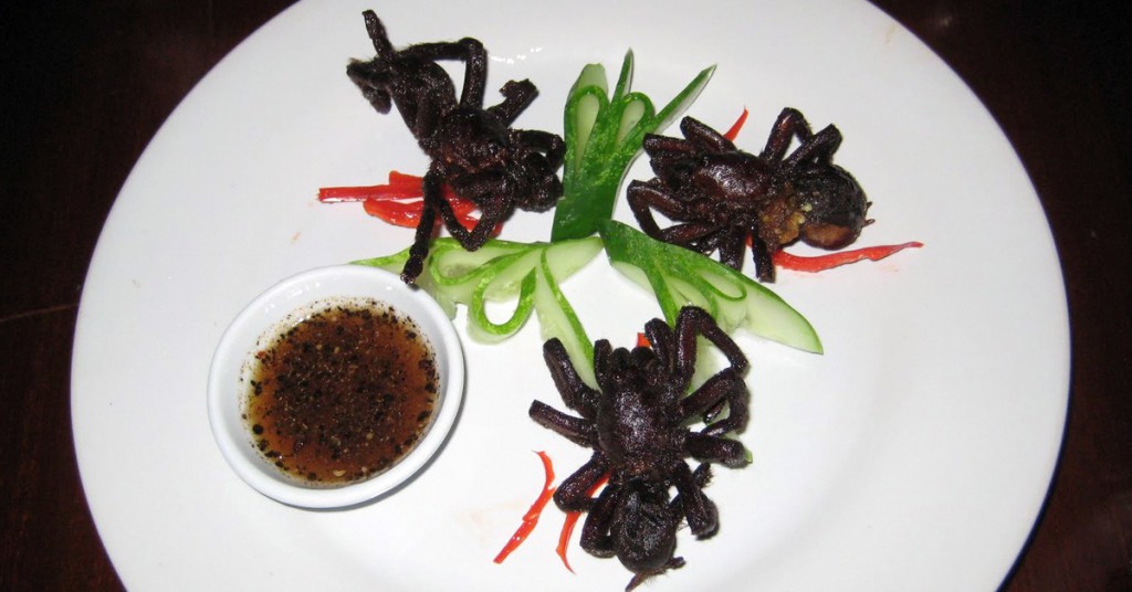 Tarántulas fritas, Phnom Penh, Camboya. Paularps, Foter