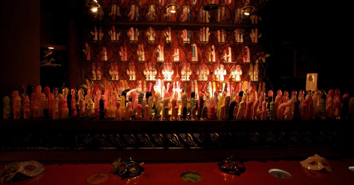 Mostrador de The Vibe Bar. Wildone, Facebook