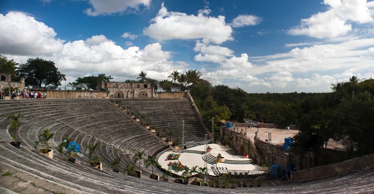 Anfiteatro en Altos de Chavón en La Romana (Wikimedia.org)