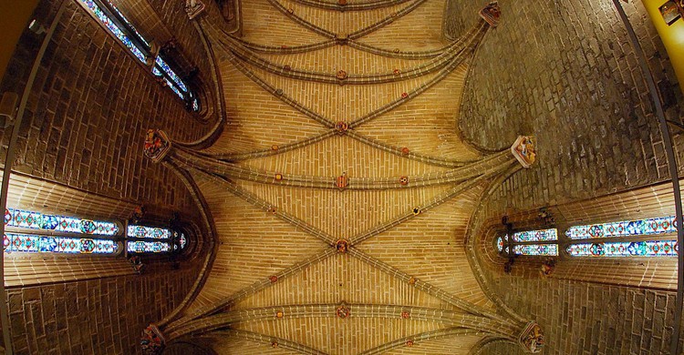 Templo gótico en el interior de la catedral de Pamplona (Flickr)