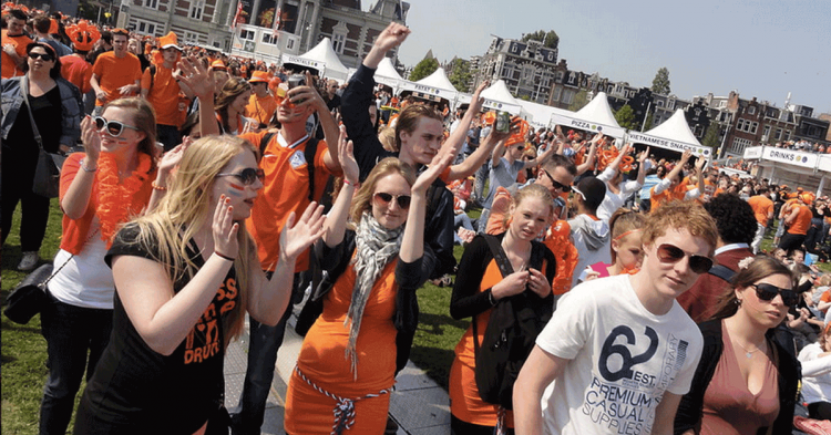 Holandeses en fiestas (wikipedia)