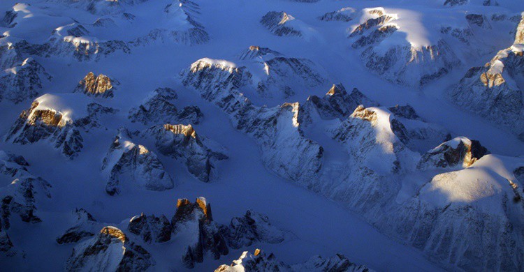 Asgard, en la Isla de Baffin, desde el aire. Doc Searls (Flickr)