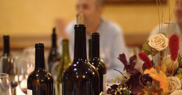 Las catas de vinos suelen acabar en noches de pasión. Gonzalo Malpartida (Flickr)