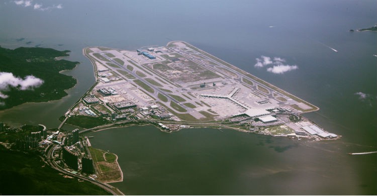 Aeropuerto Internacional de Hong Kong (Wikipedia)