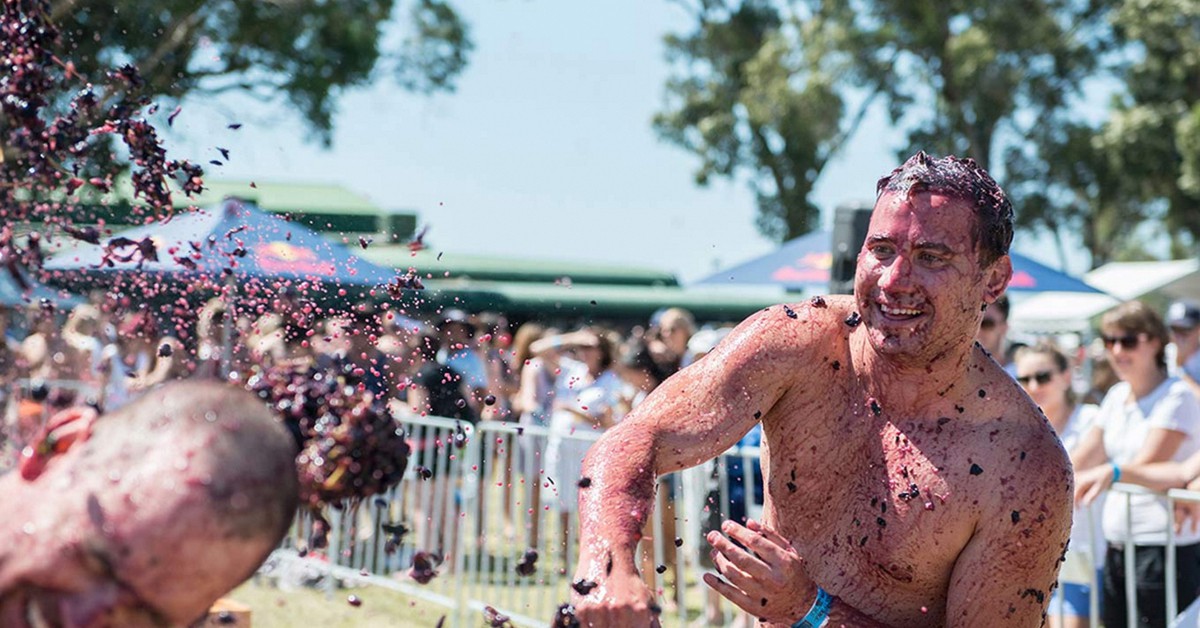 Throwing of the grape