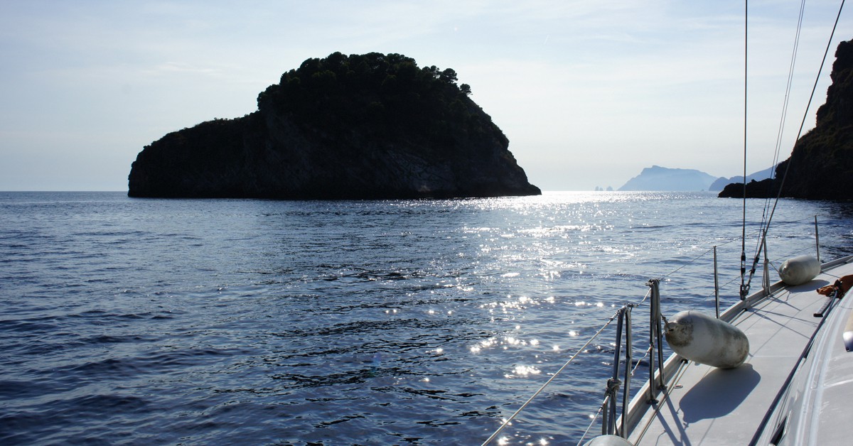 Parada en Li Galli. Dan Costin, Foter