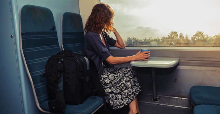 Mesa compartida tren (Istock)