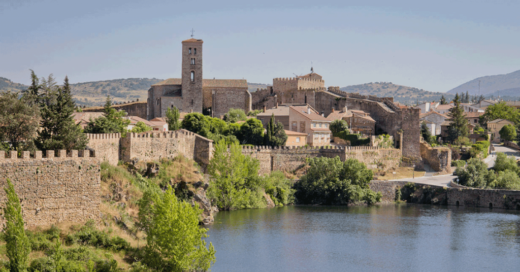 Sigue leyendo Los 10 castillos que ver en Madrid