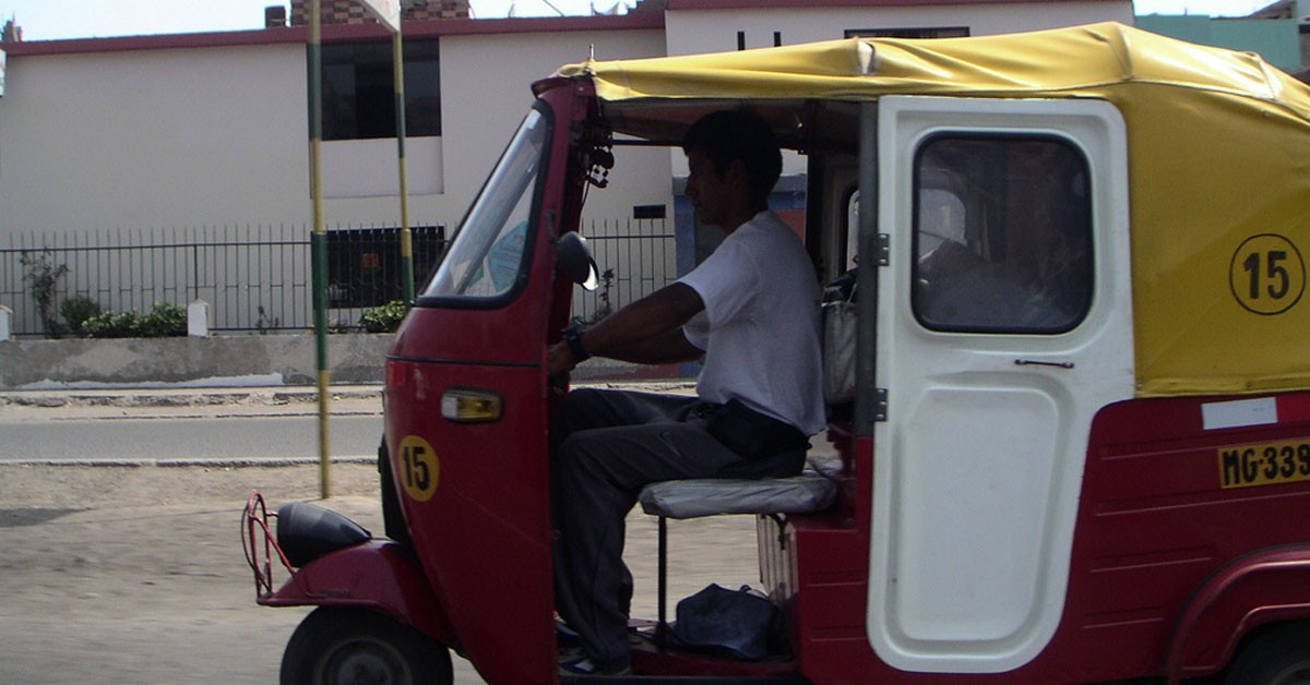 Taxi alternativo en Lima (Flickr)