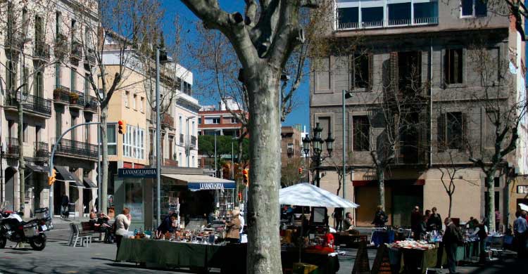 Plaza del barrio de Sarriá (Flickr)