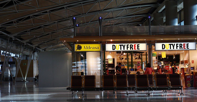 Duty free de un aeropuerto. Jennifer Woodard Maderazo (Flickr)