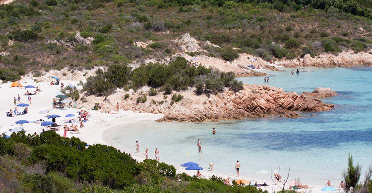 Una de las playas de Porto Cervo. Giorgio Montersino (Flickr)