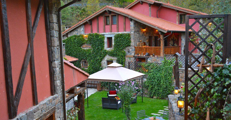 3. La Bárcena en Potes. (Cantabria).