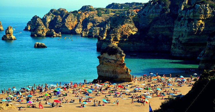 Playa Doña Ana en el Algarve. Freebird (Flickr)