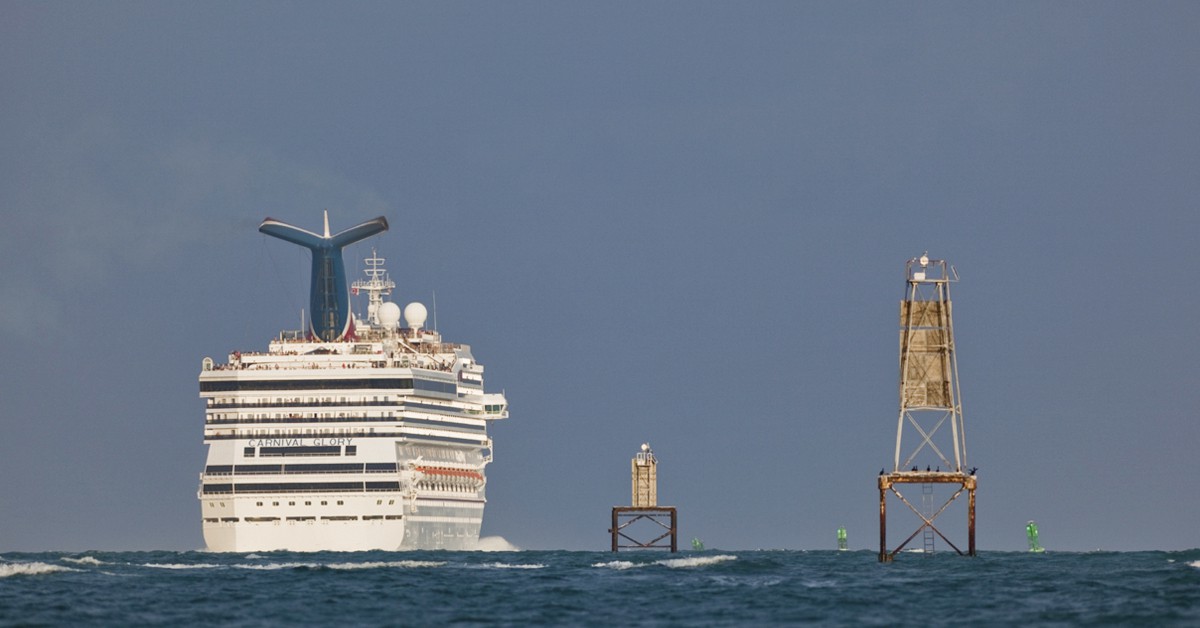 Crucero Carnival en Miami Beach. red_moon_rise, iStock 