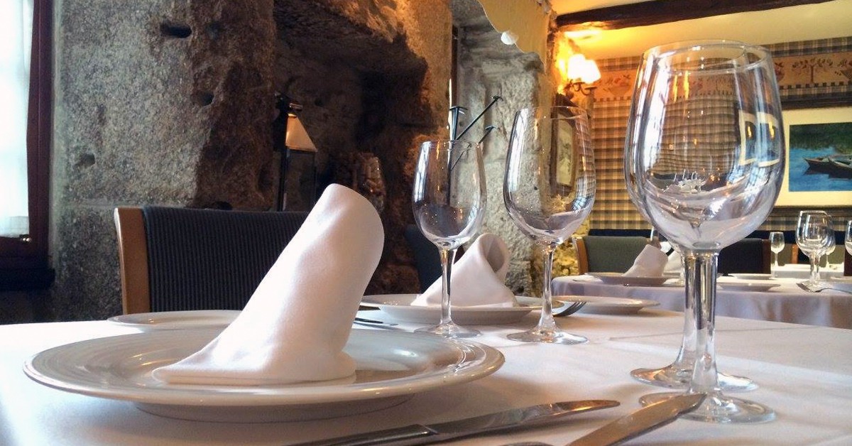 Mesa puesta. Restaurante Paz Nogueira, Facebook