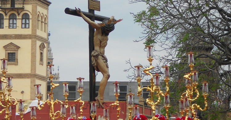 Cristo de la Salud de la Hermandad de San Bernardo (cofrades.sevilla.abc.es)