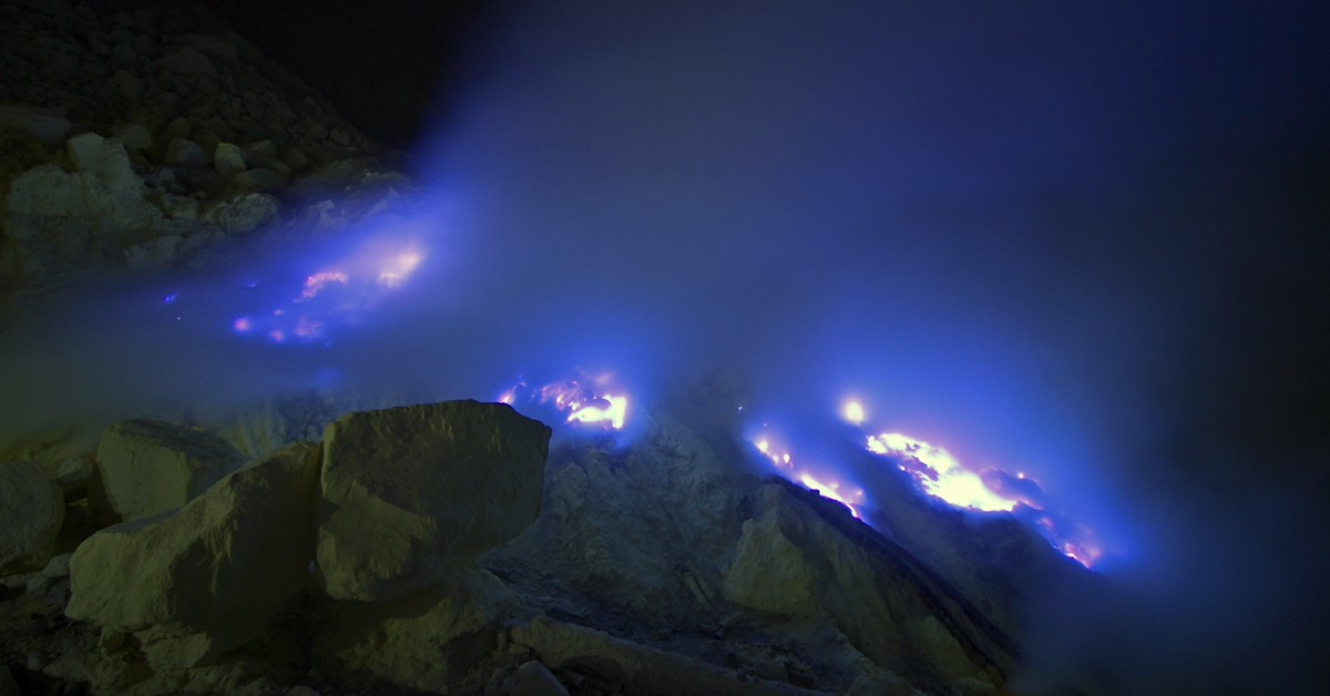 Volcán Kawah Ijen. Mazzzur, iStock