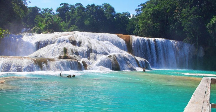 6. Cascadas de Agua Azul