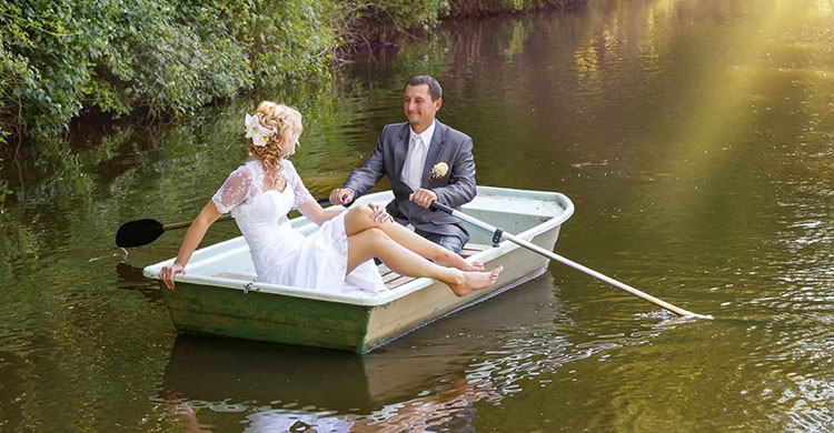 Junto a un lago (iStock)